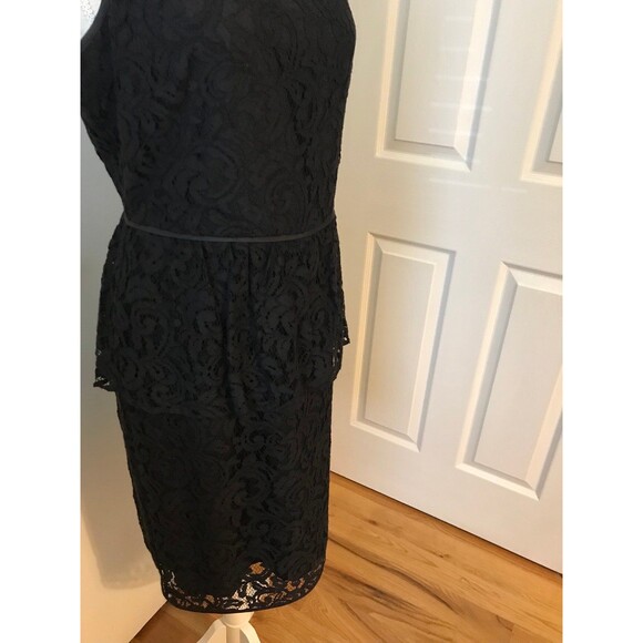 Banana Republic Black Lace Sleeveless Mini Dress with Open Back Size 8 NWOT - Picture 3 of 10